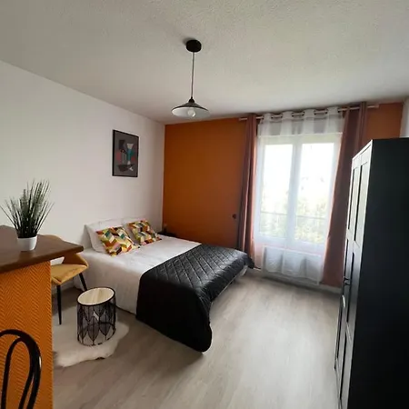 Apartment Voyage Reims